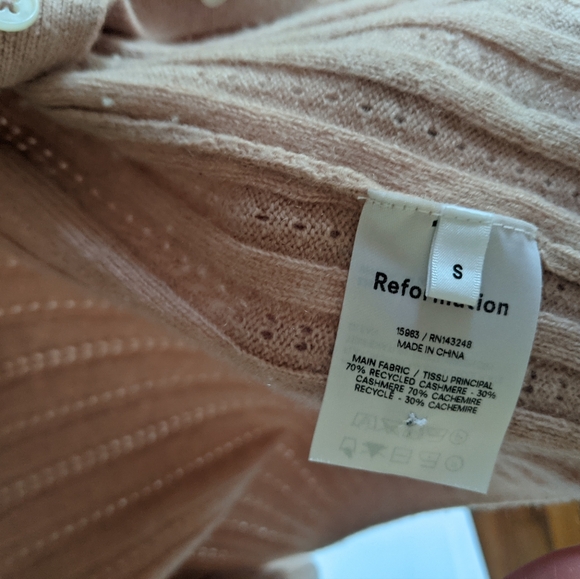 Reformation Germaine Cashmere Crop Sweater - Picture 4 of 4